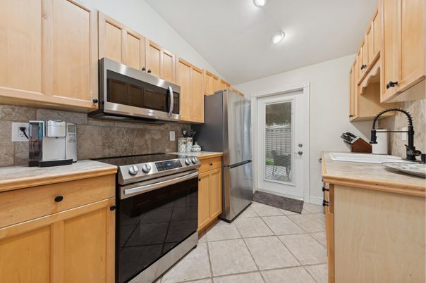 Interior, Kitchen, Stainless Steel Appliances