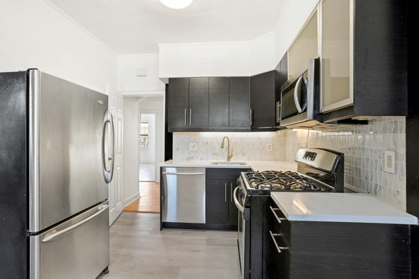 Interior, Kitchen, Stainless Steel Appliances, Wood Texture Flooring