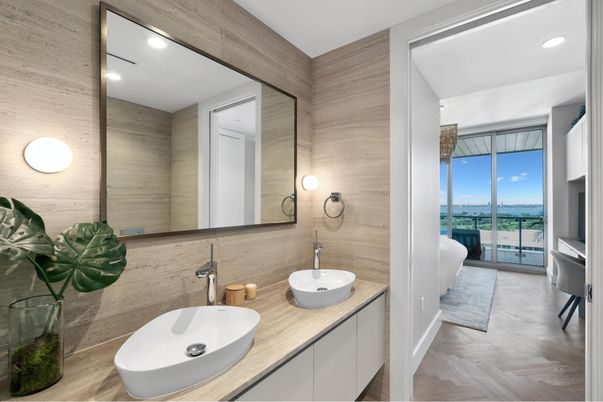 Bathroom, Dual Sink Vanities, Interior, Recessed Lighting, Wood Texture Flooring