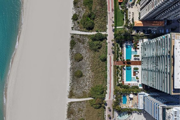 Exterior, Pool, Water