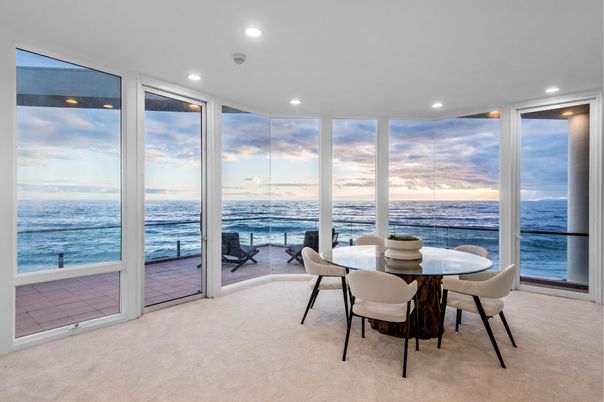 Dining room, Interior, Recessed Lighting, Water