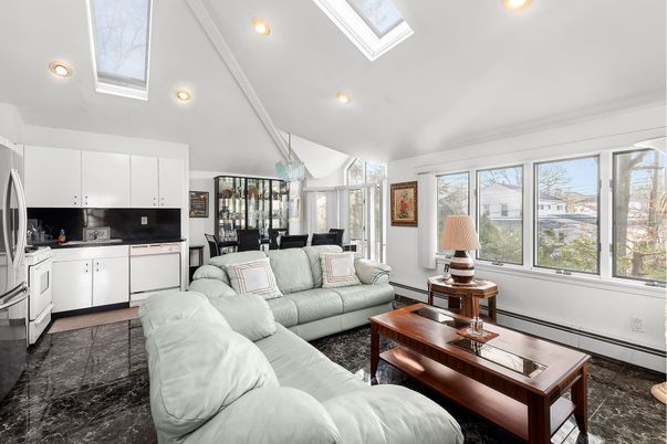 Dining room, Interior, Kitchen, Living room, Recessed Lighting
