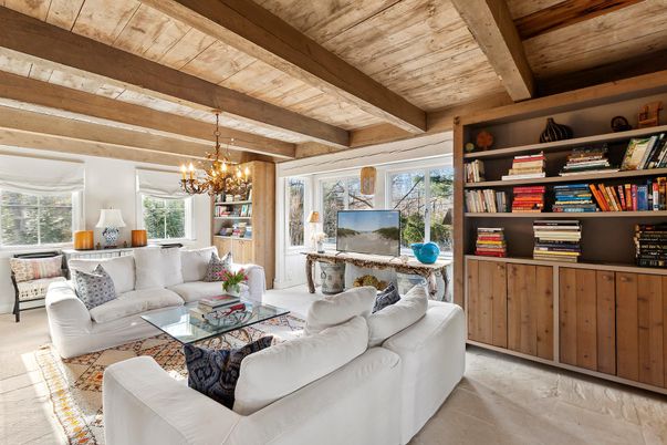 Chandelier, Dining room, Interior, Living room, Wooden Beams, Wooden Ceilings