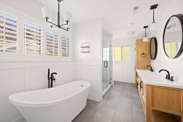 Bathroom, Dual Sink Vanities, Free Standing Baths, Glass Shower, Interior, Pendant Lights, Recessed Lighting