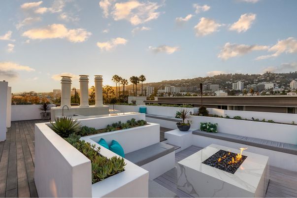 Exterior, Pool, Other