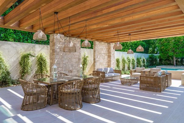 Exterior, Pendant Lights, Pool