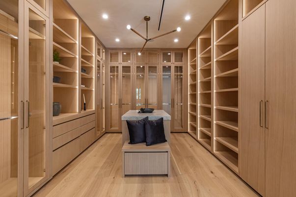 Interior, Pendant Lights, Recessed Lighting, Walk-in Closets, Wood Texture Flooring