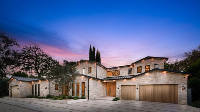 Attached, Exterior, Facade, Spanish Mediterranean