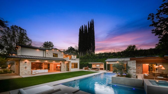 Backyard, Exterior, Pool