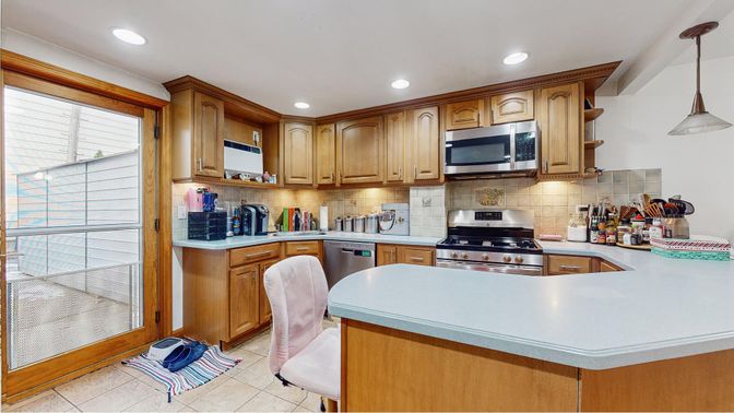 Interior, Kitchen, Pendant Lights, Recessed Lighting, Stainless Steel Appliances