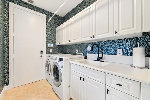 Interior, Washer