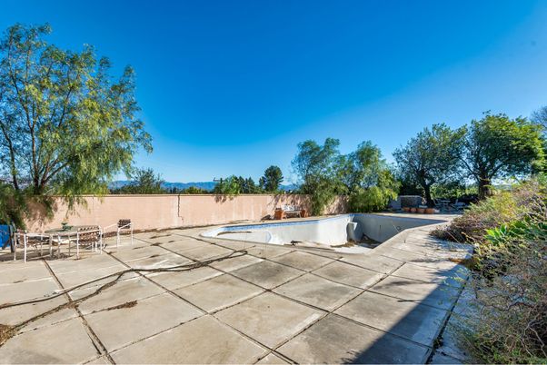 Backyard, Exterior, Pool