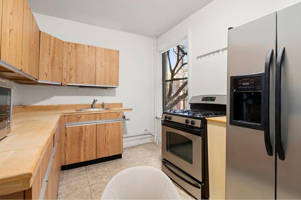 Interior, Kitchen, Tile Countertops