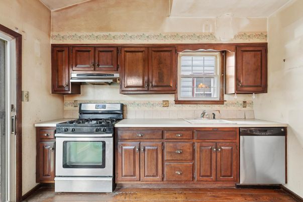 Interior, Kitchen, Stainless Steel Appliances, Wood Texture Flooring