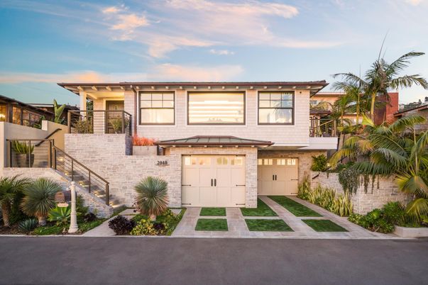 Attached, Exterior, Facade, Modern