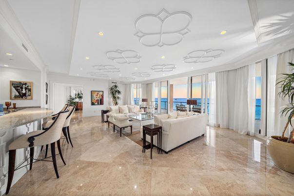 Interior, Living room, Recessed Lighting, Water
