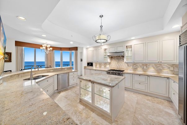 Chandelier, Interior, Kitchen, Pendant Lights, Recessed Lighting, Stainless Steel Appliances, Water