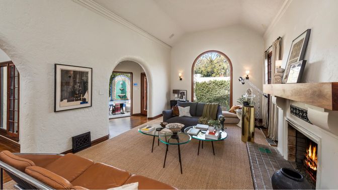 Fireplace, Interior, Living room