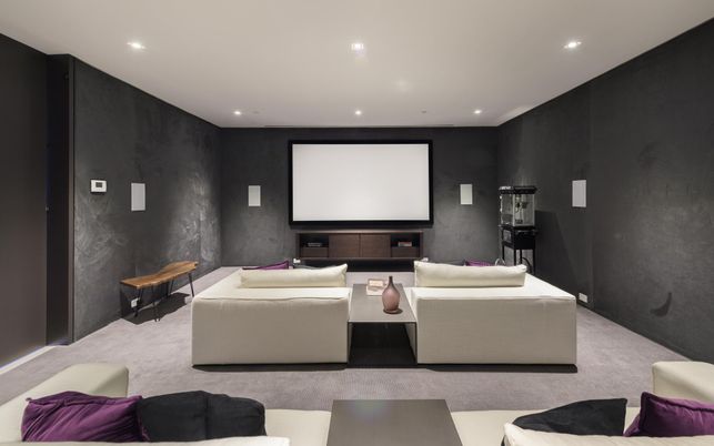 Interior, Projection Screen, Recessed Lighting, Theatre Room