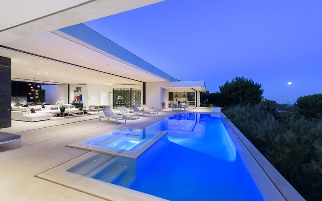 Exterior, Pool