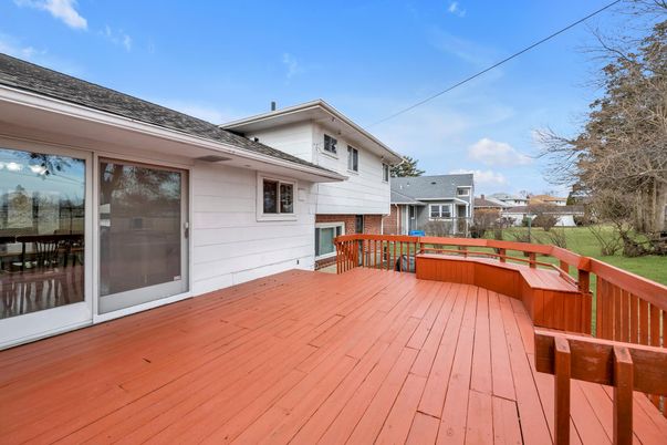 Exterior, Wood Texture Flooring