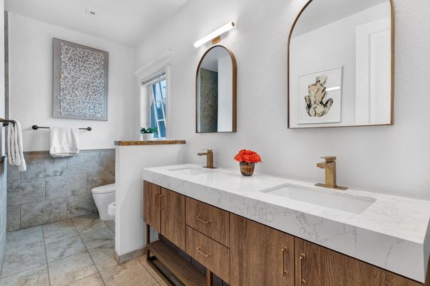 Bathroom, Dual Sink Vanities, Interior
