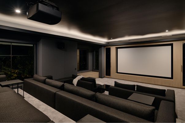 Interior, Projection Screen, Recessed Lighting, Theatre Room
