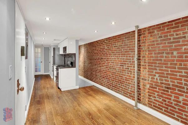 Interior, Kitchen, Recessed Lighting, Stone Walls, Wood Texture Flooring