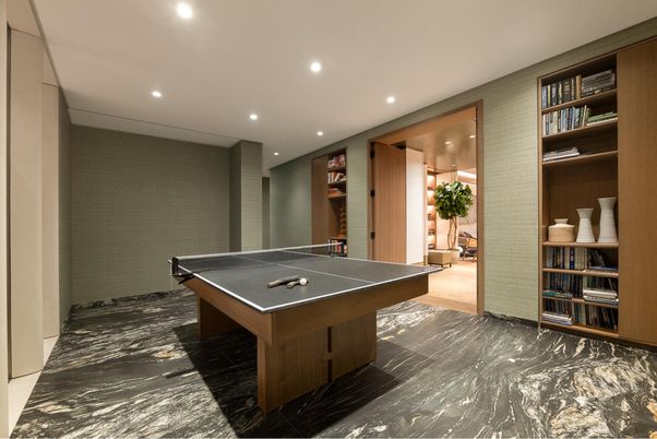 Game Room, Interior, Recessed Lighting