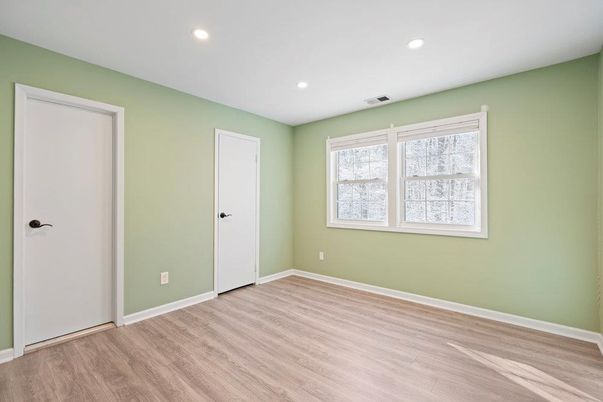 Empty room, Interior, Recessed Lighting, Wood Texture Flooring