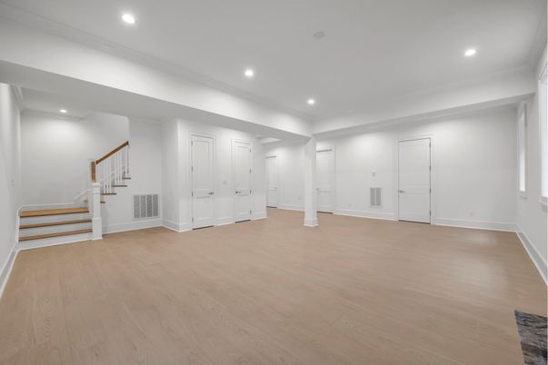 Empty room, Interior, Recessed Lighting, Wood Texture Flooring