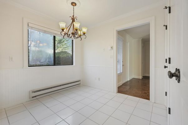 Chandelier, Empty room, Interior, Wood Texture Flooring