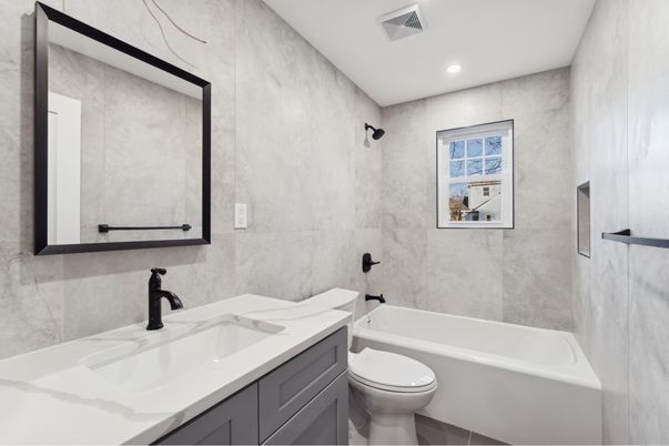 Bathroom, Interior, Recessed Lighting