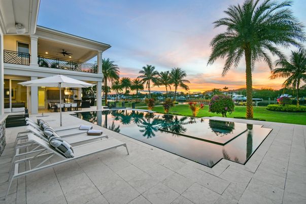 Exterior, Pool, Water