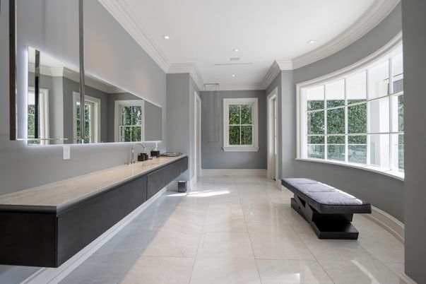 Bathroom, Interior, Recessed Lighting