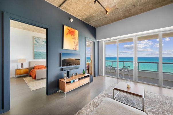Interior, Living room, Water