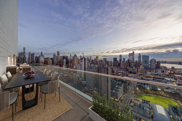 Exterior, Other, Skyline