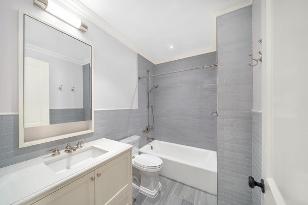 Bathroom, Interior, Recessed Lighting, Wood Texture Flooring