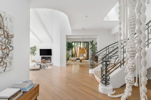 Interior, Recessed Lighting, Wood Texture Flooring