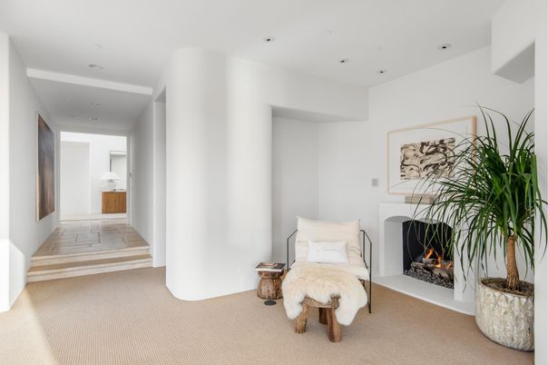 Fireplace, Interior, Recessed Lighting