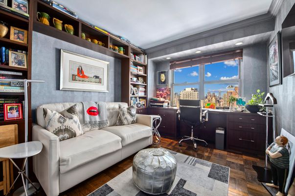 Home Office, Interior, Living room, Recessed Lighting, Wood Texture Flooring