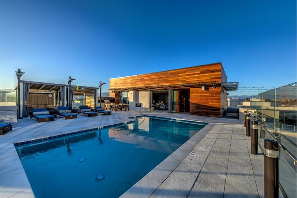 Exterior, Pool