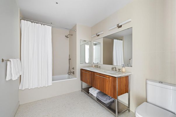 Bathroom, Interior, Recessed Lighting