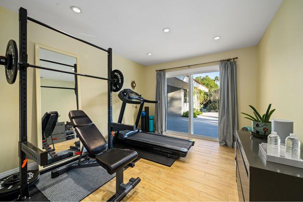 Fitness Equipment, Interior, Recessed Lighting, Wood Texture Flooring