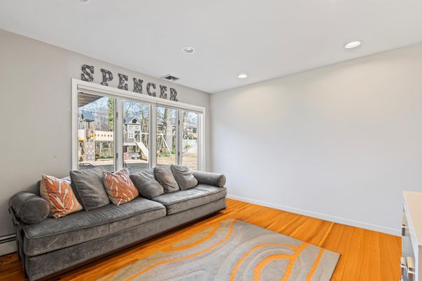 Interior, Recessed Lighting, Wood Texture Flooring