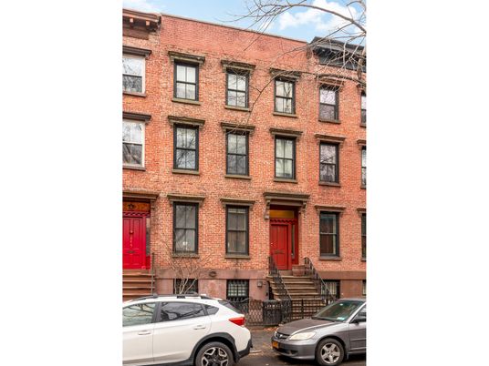 Exterior, Facade, Brick Facade, Rowhouse