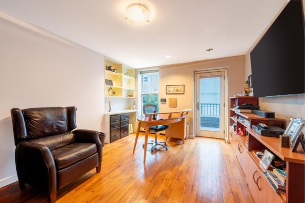 Home Office, Interior, Recessed Lighting, Wood Texture Flooring