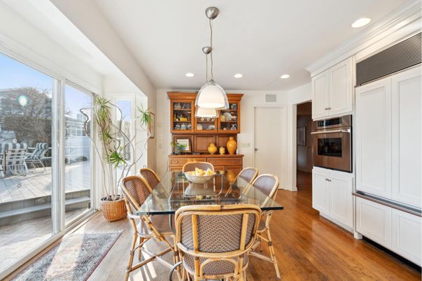 Dining room, Interior, Kitchen, Pendant Lights, Recessed Lighting, Stainless Steel Appliances, Wood Texture Flooring
