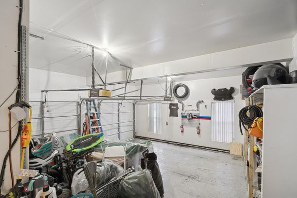Garage, Interior
