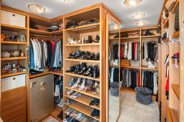Interior, Walk-in Closets